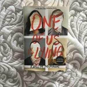 🛍 2/$14- One of us is lying- hardcover book